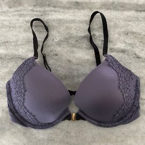 Victoria’s Secret Very Sexy Push Up - Front Clip - 32D